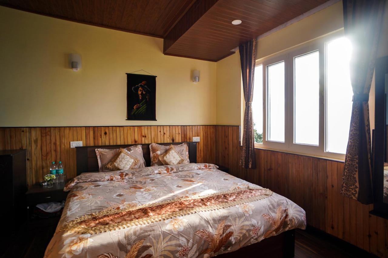 Hotel Hill Queen Near Sherpa Gumba Darjeeling Mall 5 Min Couple Friendly ภายนอก รูปภาพ