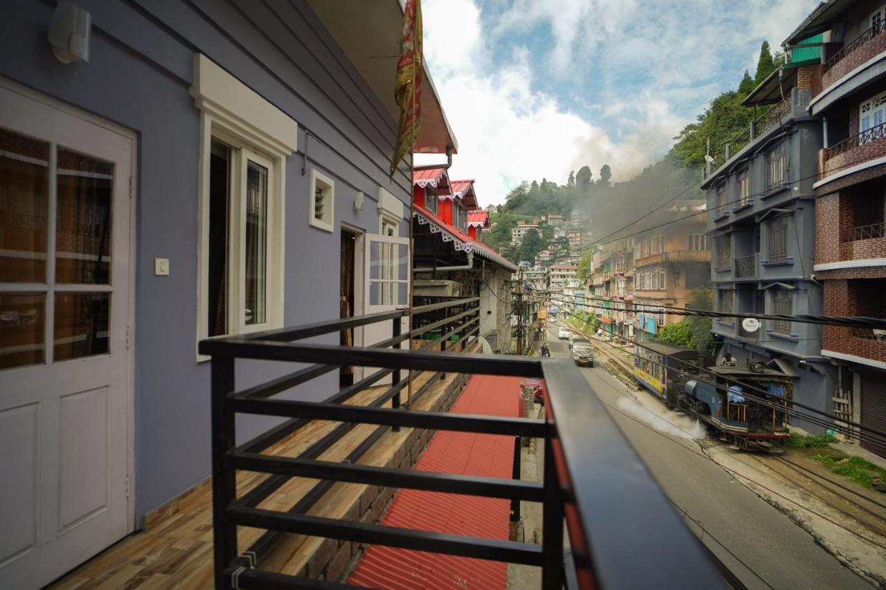Hotel Hill Queen Near Sherpa Gumba Darjeeling Mall 5 Min Couple Friendly ภายนอก รูปภาพ